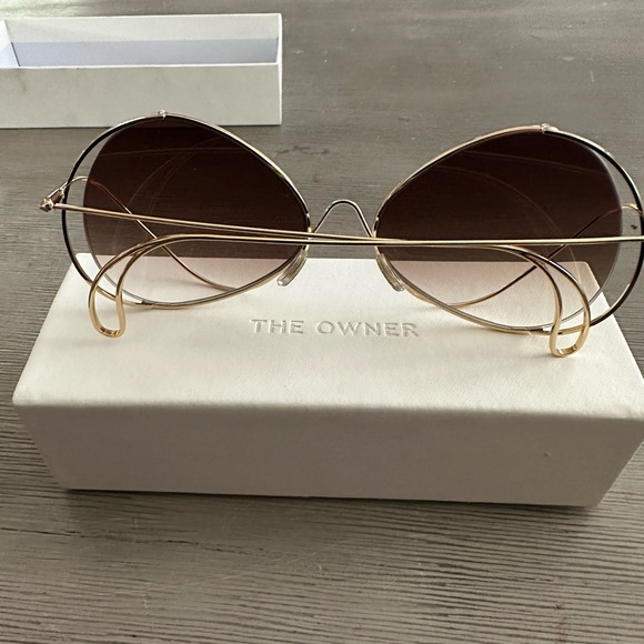 The owner mobius sunglasses. Brand new. - Picture 2 of 6